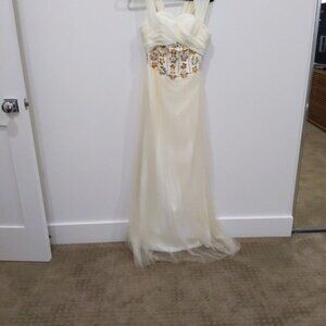 Off-white Size 7/8 Formal Prom Sequined Rhinestone Dress
